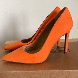 Shelya Womens Comfort Insole Pointed Toe suede Pumps size 8